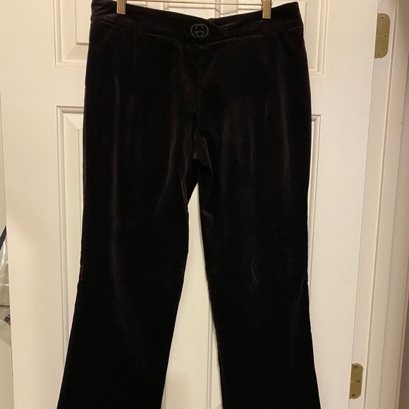Women’s authentic Gucci velvet pants, side zipper. Fits slim size 44. Very nice - Picture 2 of 8